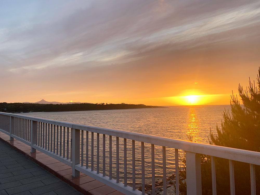 鹿児島南さつま市のサンセットブリッジの夕陽